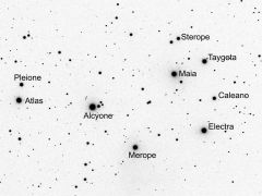 M 45 Plejády – nejjasnější hvězdy