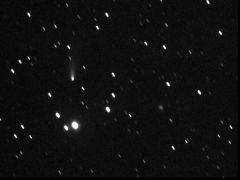 C/2012 K5 (LINEAR) 8.9.2012 - kompozice sedmi snímků na kometu
